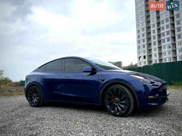 Синий Тесла Model Y, объемом двигателя 0 л и пробегом 38 тыс. км за 28900 $, фото 1 на Automoto.ua