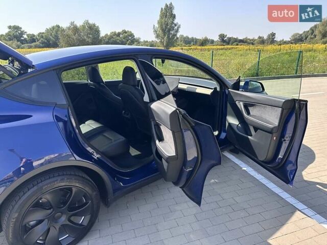 Синий Тесла Model Y, объемом двигателя 0 л и пробегом 48 тыс. км за 26700 $, фото 17 на Automoto.ua