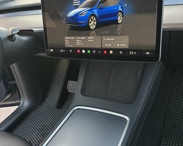 Синий Тесла Model Y, объемом двигателя 0 л и пробегом 43 тыс. км за 25500 $, фото 26 на Automoto.ua