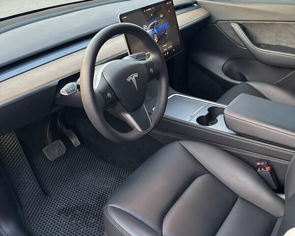 Синий Тесла Model Y, объемом двигателя 0 л и пробегом 43 тыс. км за 25500 $, фото 22 на Automoto.ua