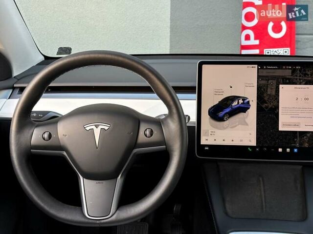 Синий Тесла Model Y, объемом двигателя 0 л и пробегом 59 тыс. км за 32999 $, фото 17 на Automoto.ua