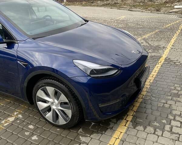 Синий Тесла Model Y, объемом двигателя 0 л и пробегом 89 тыс. км за 22000 $, фото 2 на Automoto.ua