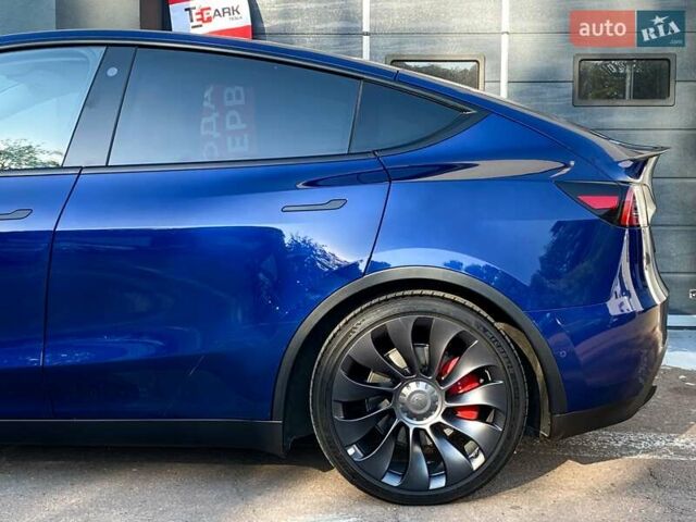 Синий Тесла Model Y, объемом двигателя 0 л и пробегом 92 тыс. км за 31999 $, фото 6 на Automoto.ua