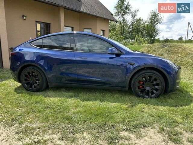 Синий Тесла Model Y, объемом двигателя 0 л и пробегом 45 тыс. км за 25990 $, фото 2 на Automoto.ua
