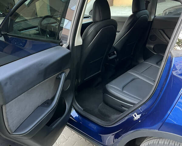 Синий Тесла Model Y, объемом двигателя 0 л и пробегом 24 тыс. км за 35500 $, фото 11 на Automoto.ua