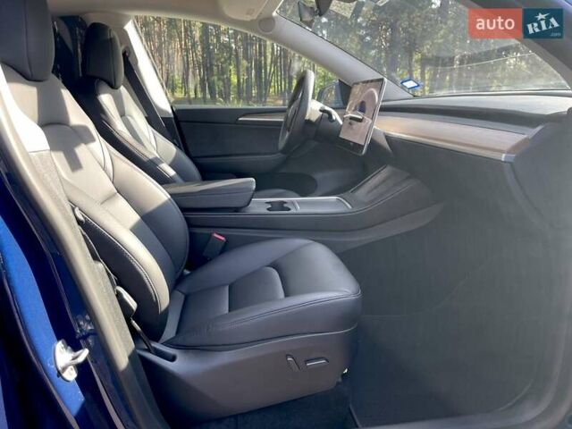 Синий Тесла Model Y, объемом двигателя 0 л и пробегом 30 тыс. км за 29000 $, фото 18 на Automoto.ua