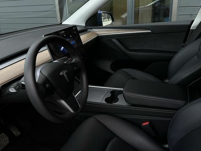 Синій Тесла Model Y, об'ємом двигуна 0 л та пробігом 37 тис. км за 28800 $, фото 4 на Automoto.ua