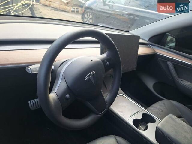 Синий Тесла Model Y, объемом двигателя 0 л и пробегом 37 тыс. км за 23000 $, фото 10 на Automoto.ua