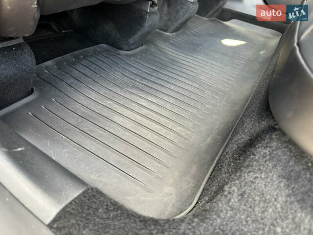 Синий Тесла Model Y, объемом двигателя 0 л и пробегом 18 тыс. км за 31200 $, фото 35 на Automoto.ua