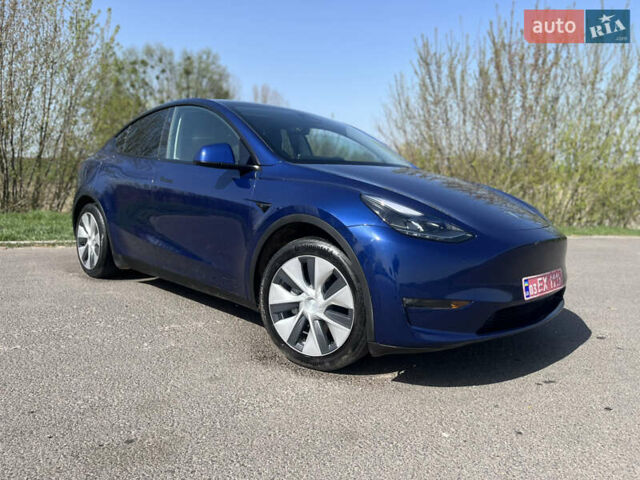 Синий Тесла Model Y, объемом двигателя 0 л и пробегом 28 тыс. км за 28819 $, фото 31 на Automoto.ua