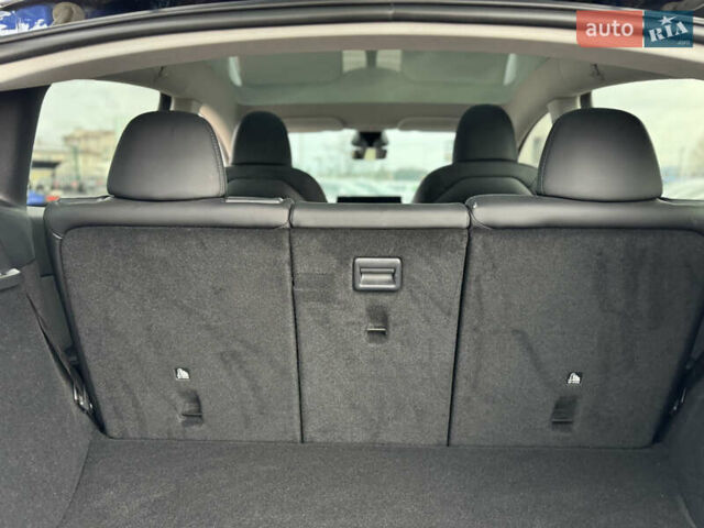 Синий Тесла Model Y, объемом двигателя 0 л и пробегом 36 тыс. км за 31000 $, фото 44 на Automoto.ua