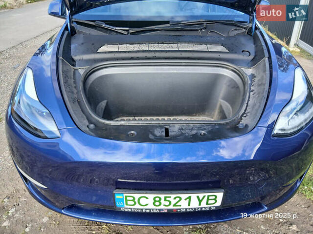 Синий Тесла Model Y, объемом двигателя 0 л и пробегом 25 тыс. км за 27300 $, фото 9 на Automoto.ua