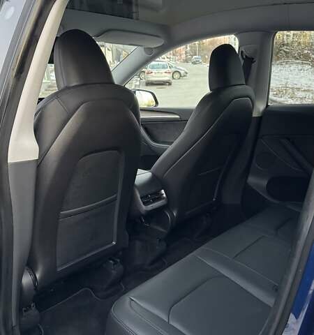 Синий Тесла Model Y, объемом двигателя 0 л и пробегом 15 тыс. км за 31500 $, фото 16 на Automoto.ua