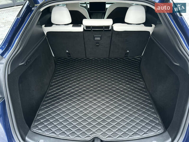 Синий Тесла Model Y, объемом двигателя 0 л и пробегом 48 тыс. км за 31600 $, фото 22 на Automoto.ua