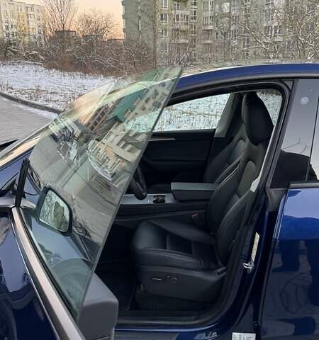 Синий Тесла Model Y, объемом двигателя 0 л и пробегом 15 тыс. км за 31500 $, фото 12 на Automoto.ua