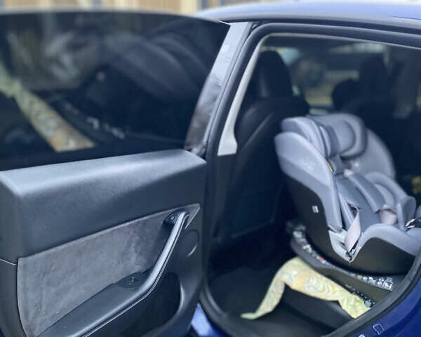 Синий Тесла Model Y, объемом двигателя 0 л и пробегом 42 тыс. км за 26900 $, фото 13 на Automoto.ua