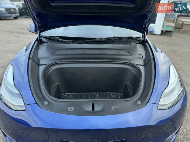 Синий Тесла Model Y, объемом двигателя 0 л и пробегом 36 тыс. км за 31000 $, фото 93 на Automoto.ua