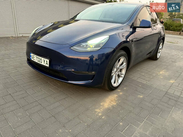 Синий Тесла Model Y, объемом двигателя 0 л и пробегом 27 тыс. км за 35999 $, фото 2 на Automoto.ua