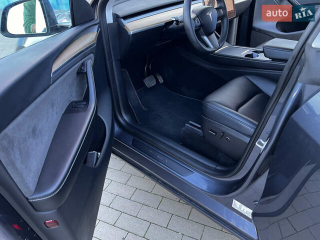 Синий Тесла Model Y, объемом двигателя 0 л и пробегом 38 тыс. км за 33000 $, фото 9 на Automoto.ua