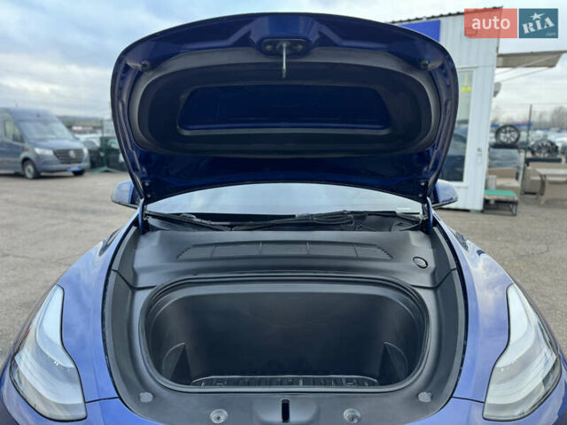 Синий Тесла Model Y, объемом двигателя 0 л и пробегом 36 тыс. км за 31000 $, фото 94 на Automoto.ua