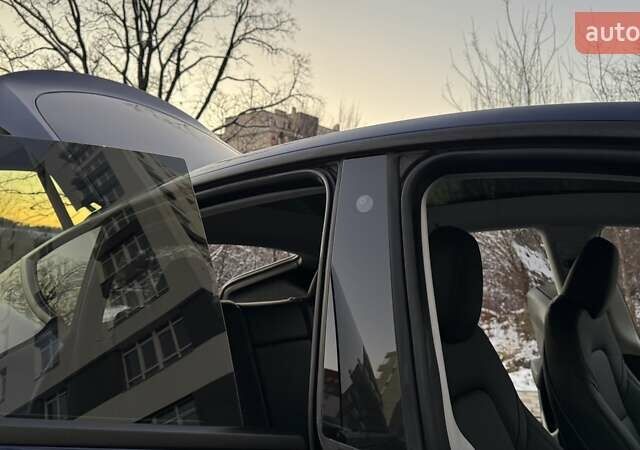 Синий Тесла Model Y, объемом двигателя 0 л и пробегом 15 тыс. км за 31500 $, фото 27 на Automoto.ua