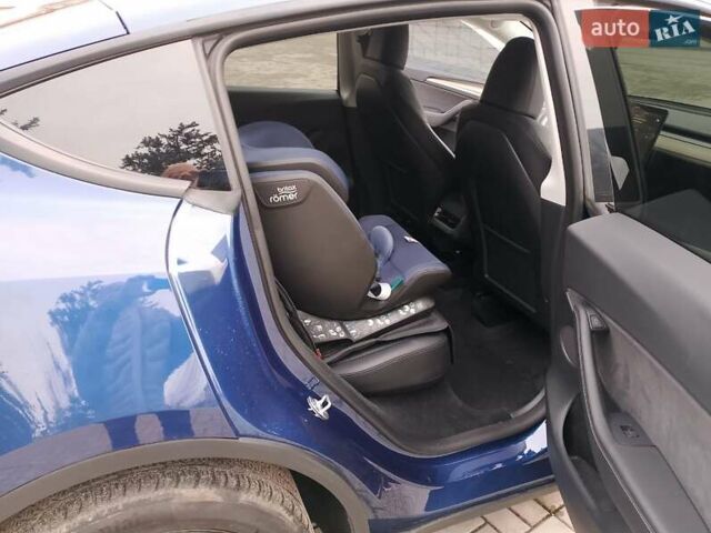 Синій Тесла Model Y, об'ємом двигуна 0 л та пробігом 54 тис. км за 30000 $, фото 24 на Automoto.ua