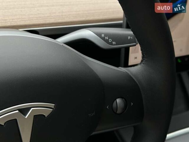 Синий Тесла Model Y, объемом двигателя 0 л и пробегом 10 тыс. км за 30494 $, фото 61 на Automoto.ua
