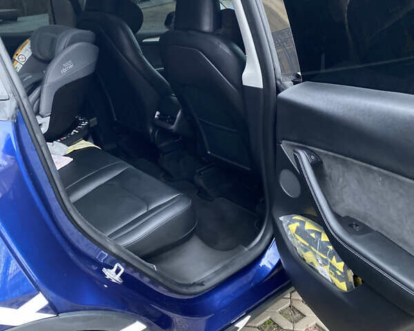 Синий Тесла Model Y, объемом двигателя 0 л и пробегом 42 тыс. км за 26900 $, фото 16 на Automoto.ua