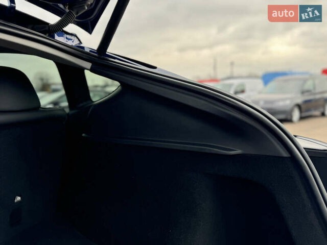 Синий Тесла Model Y, объемом двигателя 0 л и пробегом 36 тыс. км за 31000 $, фото 45 на Automoto.ua