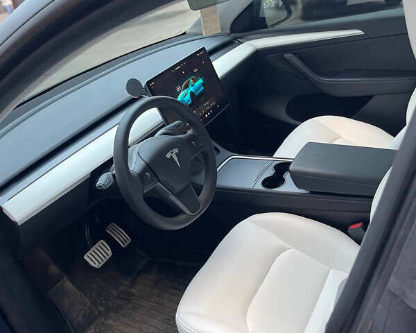 Синий Тесла Model Y, объемом двигателя 0 л и пробегом 15 тыс. км за 31400 $, фото 8 на Automoto.ua