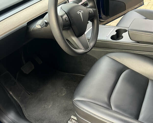 Синий Тесла Model Y, объемом двигателя 0 л и пробегом 32 тыс. км за 32800 $, фото 10 на Automoto.ua