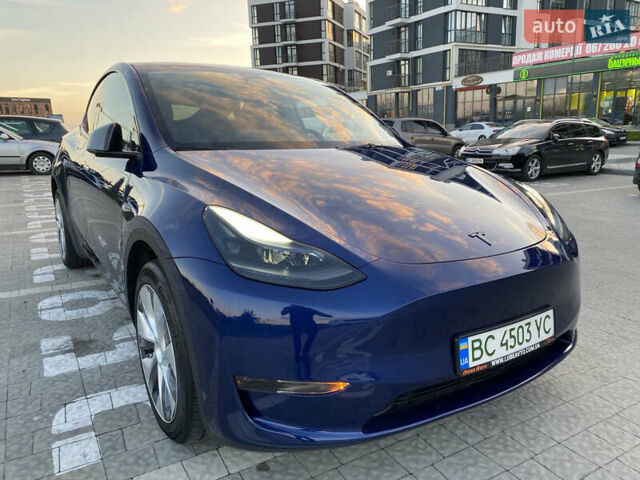 Синий Тесла Model Y, объемом двигателя 0 л и пробегом 15 тыс. км за 28200 $, фото 1 на Automoto.ua