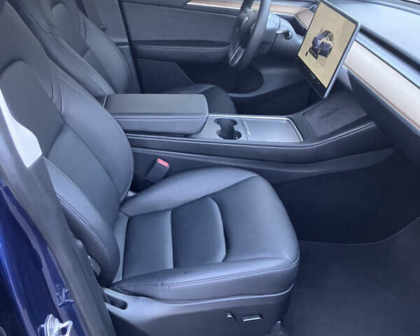 Синій Тесла Model Y, об'ємом двигуна 0 л та пробігом 29 тис. км за 29000 $, фото 33 на Automoto.ua