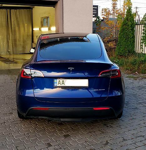 Синий Тесла Model Y, объемом двигателя 0.39 л и пробегом 1000 тыс. км за 32000 $, фото 6 на Automoto.ua
