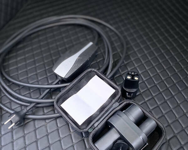 Синий Тесла Model Y, объемом двигателя 0 л и пробегом 42 тыс. км за 26900 $, фото 15 на Automoto.ua