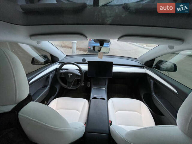 Синий Тесла Model Y, объемом двигателя 0 л и пробегом 15 тыс. км за 31400 $, фото 9 на Automoto.ua