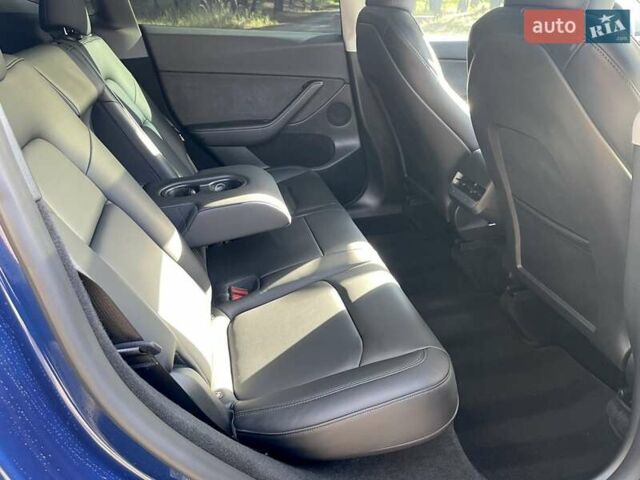 Синий Тесла Model Y, объемом двигателя 0 л и пробегом 30 тыс. км за 29000 $, фото 17 на Automoto.ua