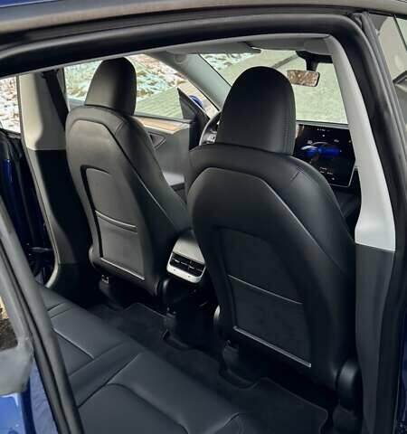Синий Тесла Model Y, объемом двигателя 0 л и пробегом 15 тыс. км за 31500 $, фото 17 на Automoto.ua