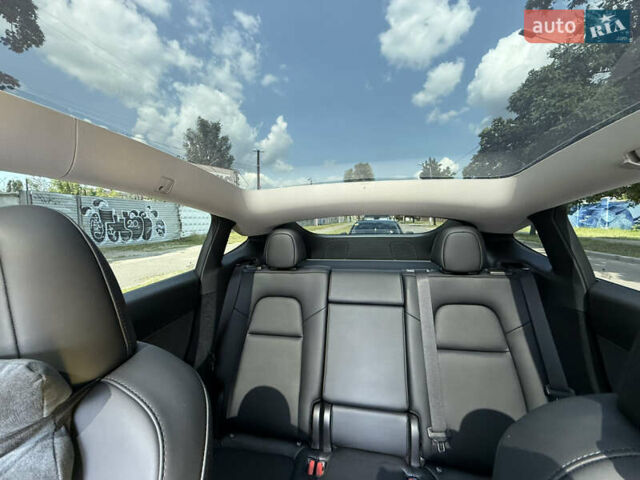 Синий Тесла Model Y, объемом двигателя 0 л и пробегом 26 тыс. км за 30000 $, фото 14 на Automoto.ua