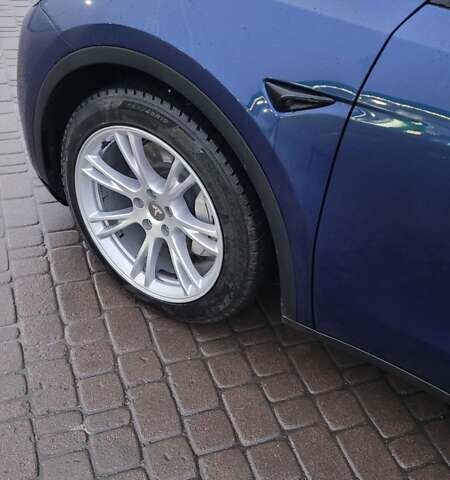 Синій Тесла Model Y, об'ємом двигуна 0 л та пробігом 48 тис. км за 32600 $, фото 1 на Automoto.ua