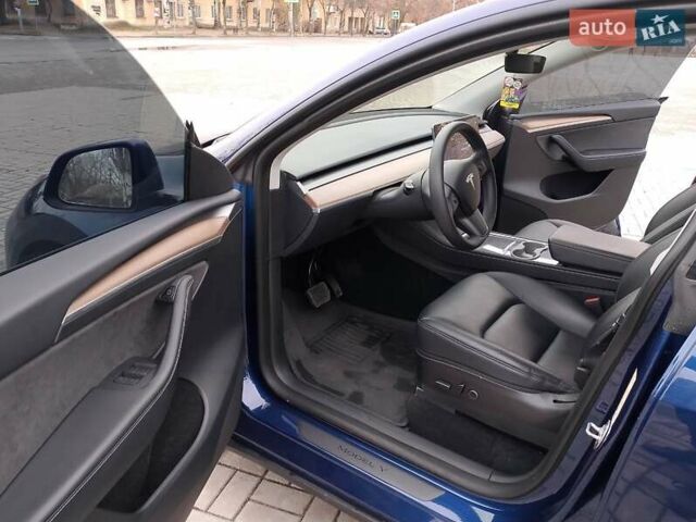 Синій Тесла Model Y, об'ємом двигуна 0 л та пробігом 54 тис. км за 30000 $, фото 17 на Automoto.ua