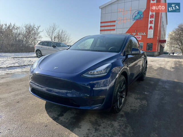 Синий Тесла Model Y, объемом двигателя 0 л и пробегом 21 тыс. км за 26500 $, фото 4 на Automoto.ua