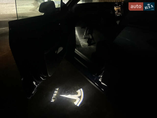 Синий Тесла Model Y, объемом двигателя 0 л и пробегом 28 тыс. км за 28819 $, фото 33 на Automoto.ua