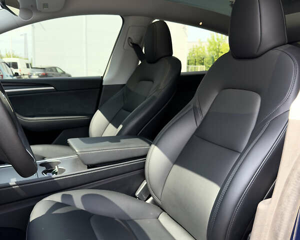 Синий Тесла Model Y, объемом двигателя 0 л и пробегом 12 тыс. км за 29000 $, фото 12 на Automoto.ua