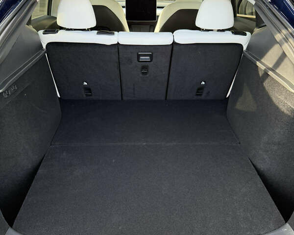 Синий Тесла Model Y, объемом двигателя 0 л и пробегом 10 тыс. км за 25000 $, фото 12 на Automoto.ua