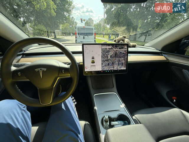 Синий Тесла Model Y, объемом двигателя 0 л и пробегом 26 тыс. км за 30000 $, фото 13 на Automoto.ua