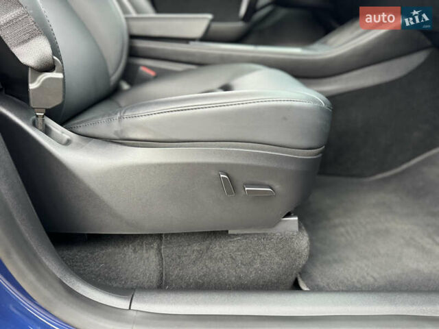 Синий Тесла Model Y, объемом двигателя 0 л и пробегом 36 тыс. км за 31000 $, фото 64 на Automoto.ua