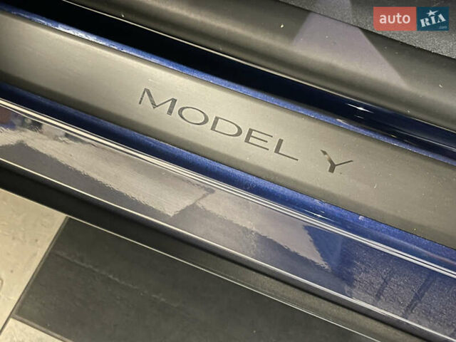 Синий Тесла Model Y, объемом двигателя 0 л и пробегом 9 тыс. км за 30000 $, фото 10 на Automoto.ua
