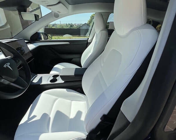 Синий Тесла Model Y, объемом двигателя 0 л и пробегом 37 тыс. км за 29800 $, фото 9 на Automoto.ua