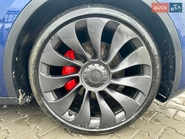 Синий Тесла Model Y, объемом двигателя 0 л и пробегом 15 тыс. км за 31400 $, фото 5 на Automoto.ua
